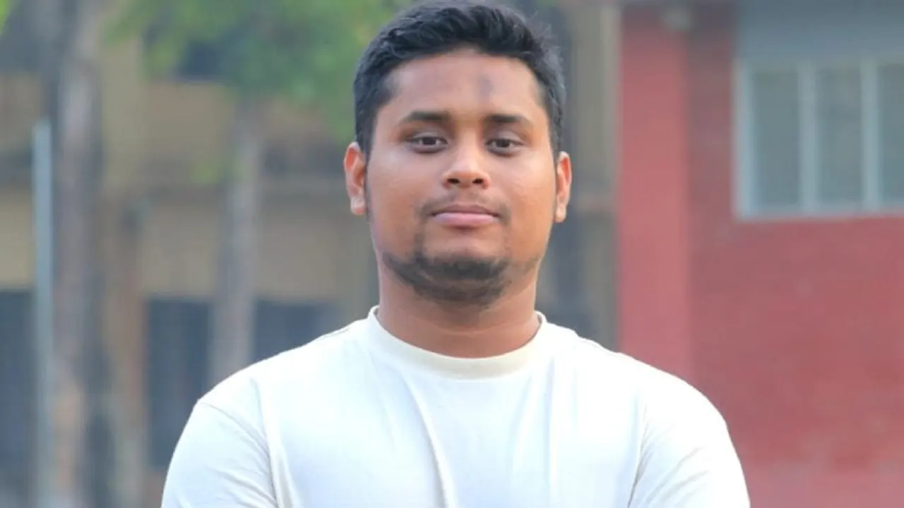 বিমান মাইলস্টোনে না পড়ে সচিবালয়ে পড়া উচিত ছিল: হাসনাত আব্দুল্লাহ